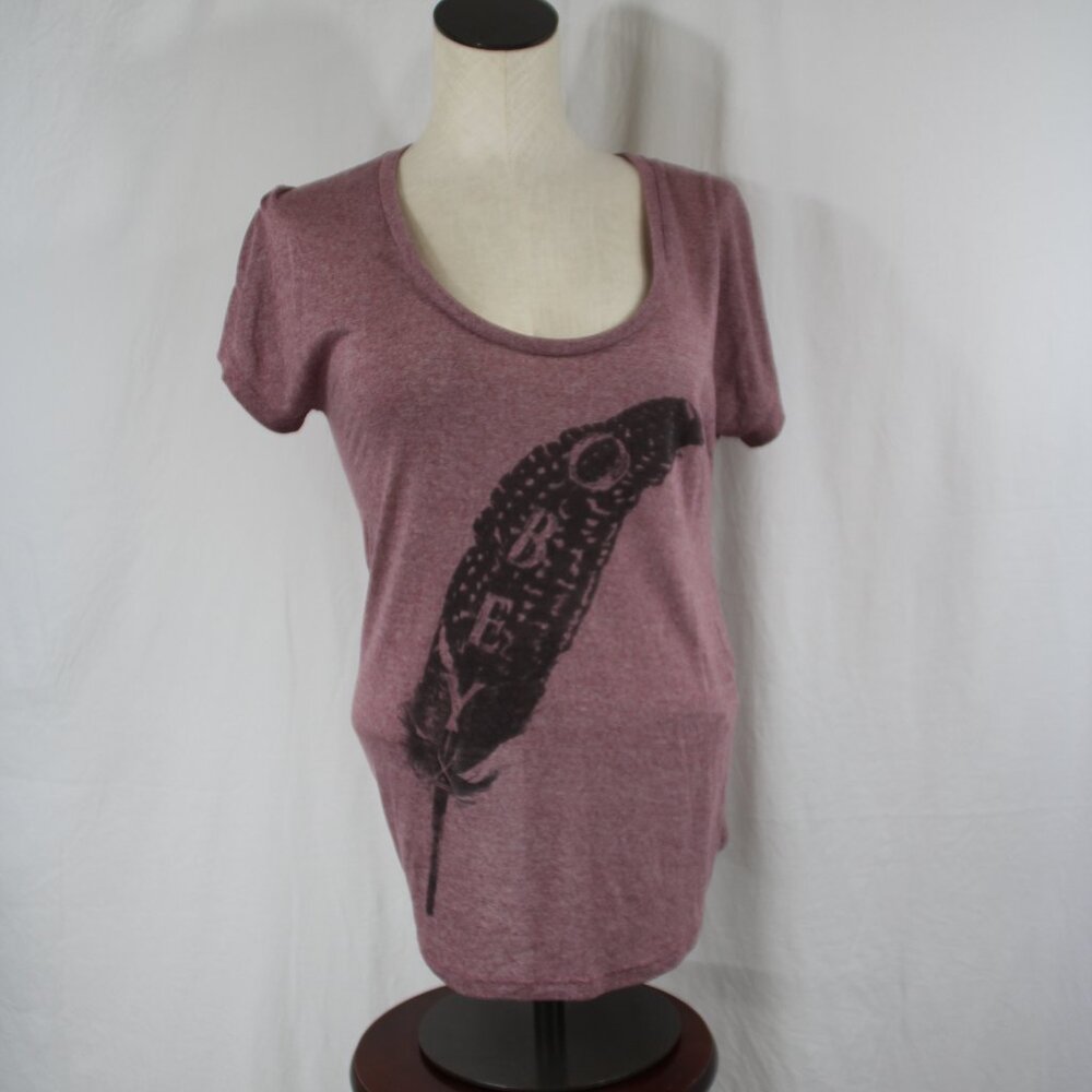 Obey Graphic Tee Women’s Small Casual Fitted Short-sleeved T-shirt